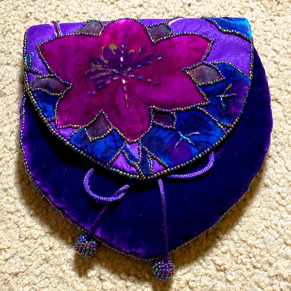 6.5” x 7” Brand new beaded cross body